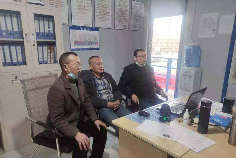 首盛建設(shè)集團(tuán)組織員工進(jìn)行禮儀培訓(xùn)